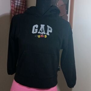 Gap hoodie M, fits like a small.